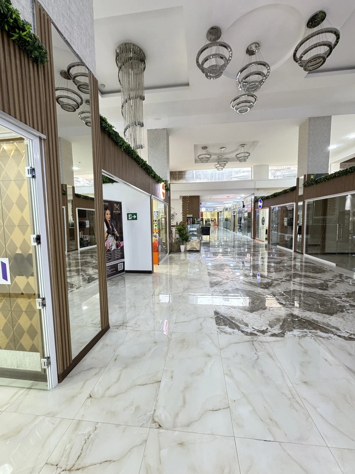 Kirayə verilir 1 otaqlı ofis 32 m²