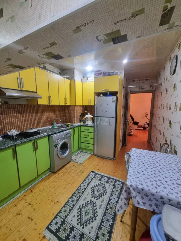 Satılır 2 otaqlı mənzil 73 m²