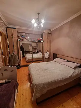 Satılır 2 otaqlı mənzil 73 m²