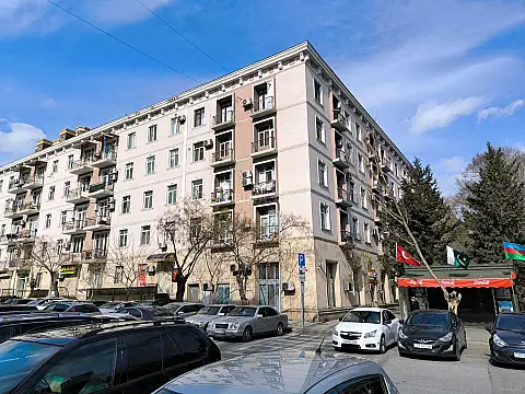 Kirayə verilir 2 otaqlı mənzil 65 m² — Bakı 2 otaq 65.00 m²