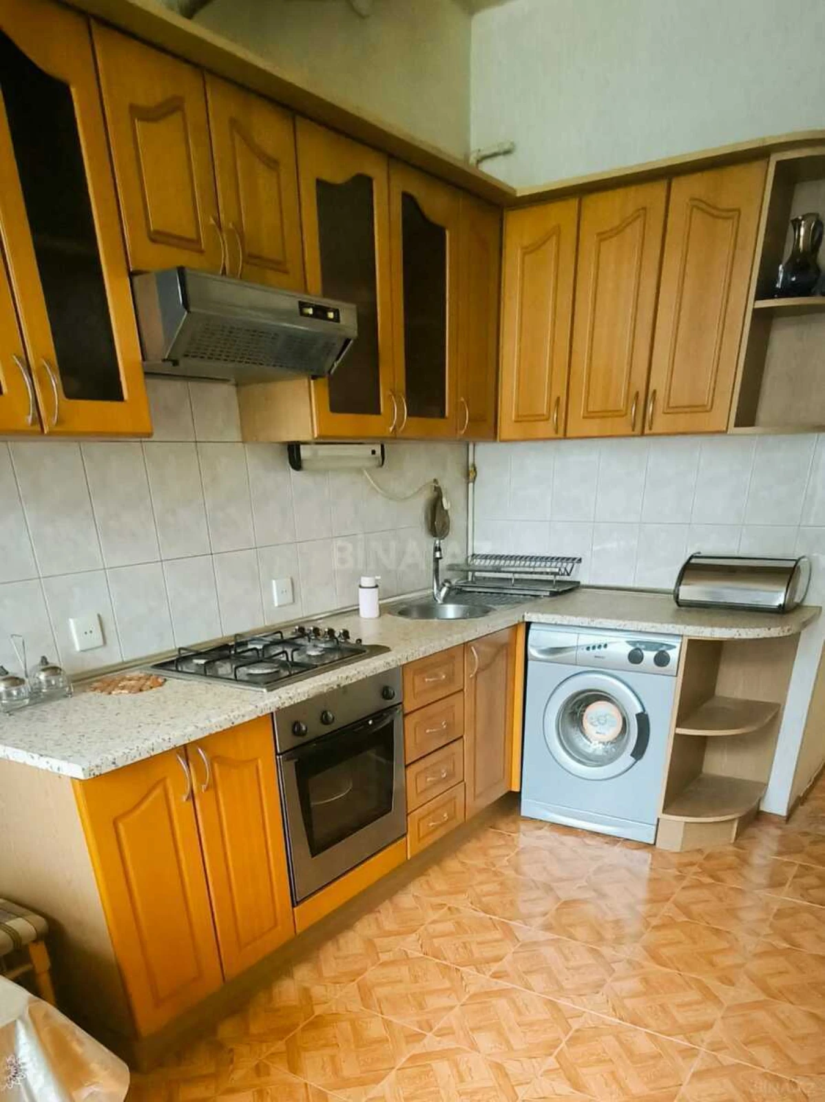 Kirayə verilir 2 otaqlı mənzil 65 m²