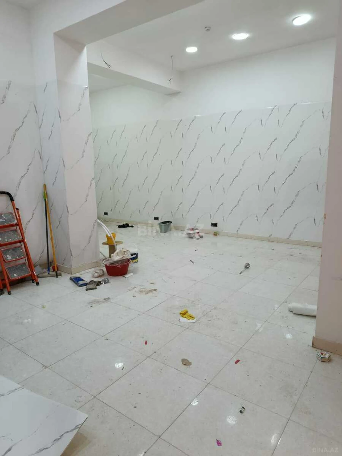 Kirayə verilir obyekt 135 m²