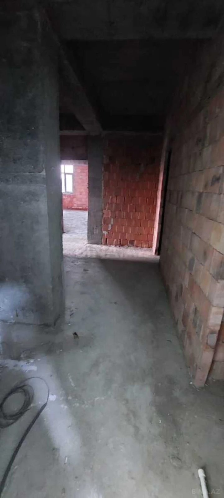 Satılır 3 otaqlı mənzil 146 m²