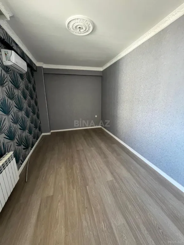 Satılır 2 otaqlı mənzil 92 m²