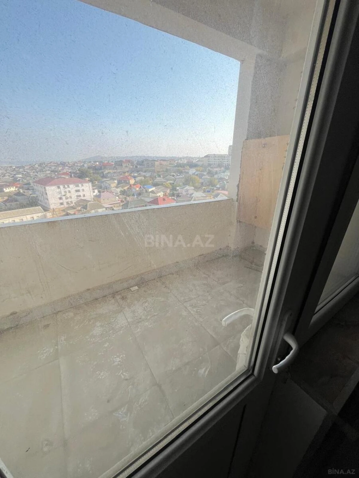 Satılır 2 otaqlı mənzil 92 m²
