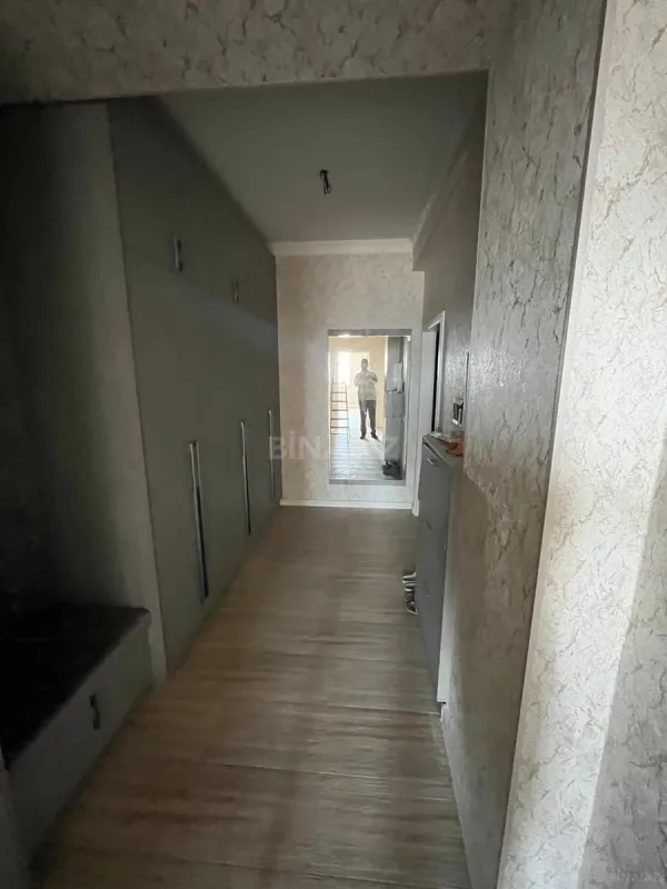 Satılır 2 otaqlı mənzil 92 m²