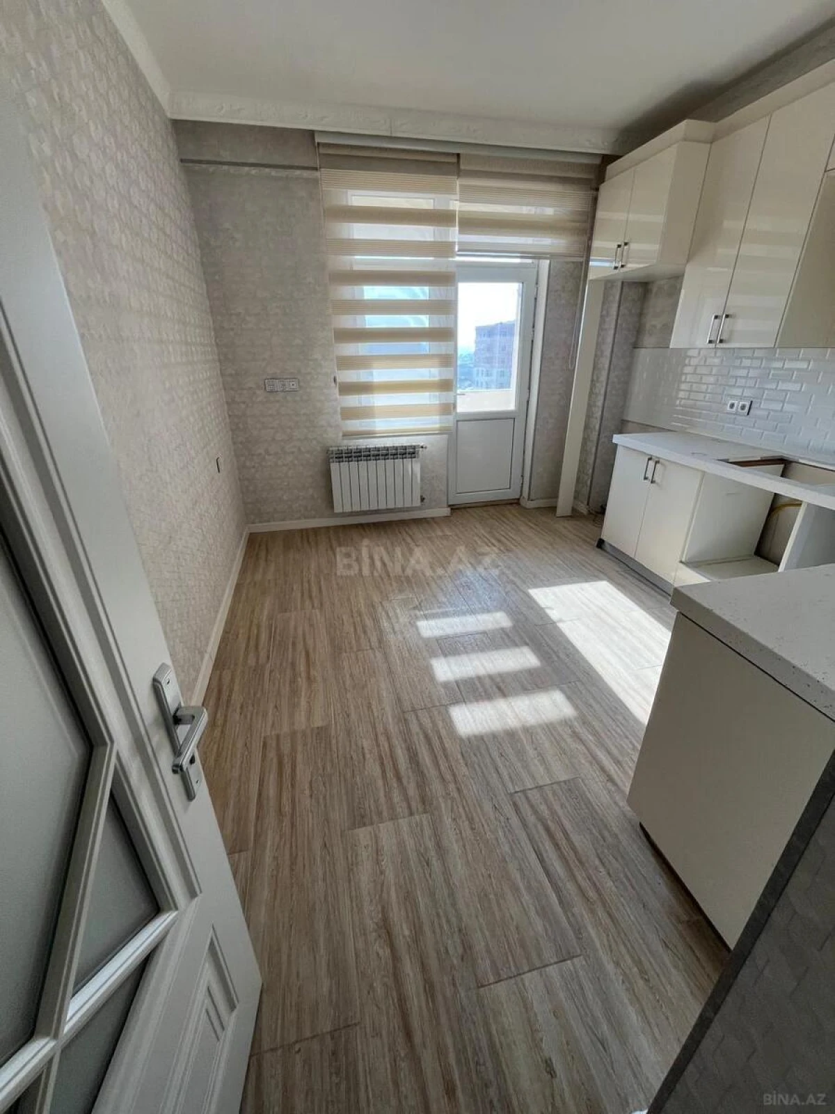 Satılır 2 otaqlı mənzil 92 m²