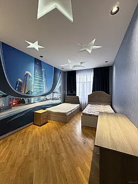 Satılır 3 otaqlı mənzil 110 m²