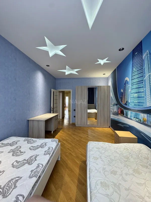 Satılır 3 otaqlı mənzil 110 m²