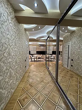 Satılır 3 otaqlı mənzil 110 m²