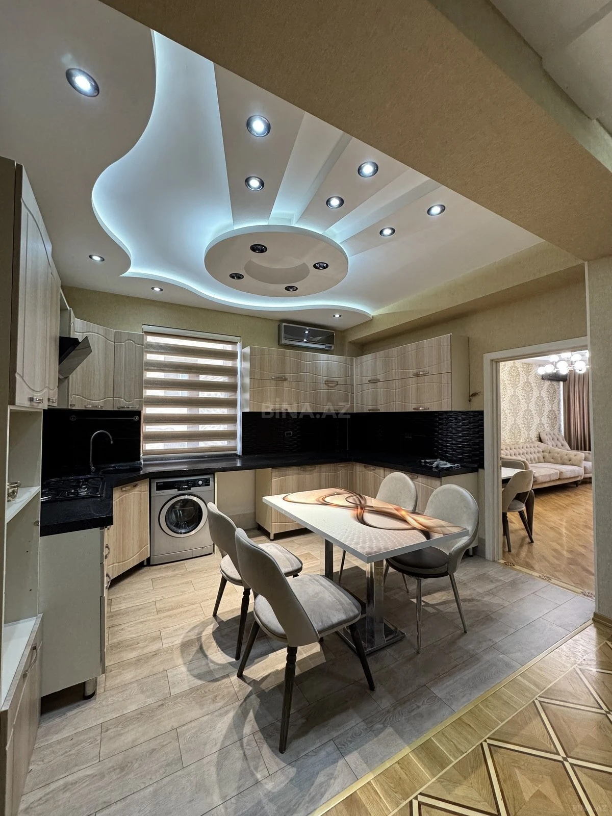 Satılır 3 otaqlı mənzil 110 m²