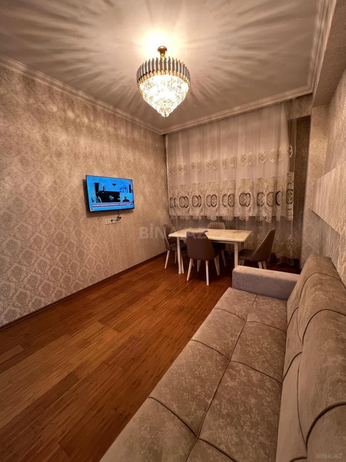 Kirayə verilir 2 otaqlı mənzil 55 m²