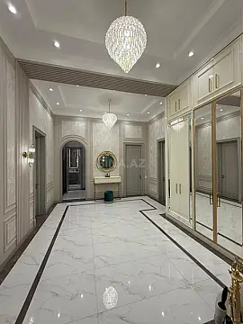 Satılır 4 otaqlı mənzil 180 m²