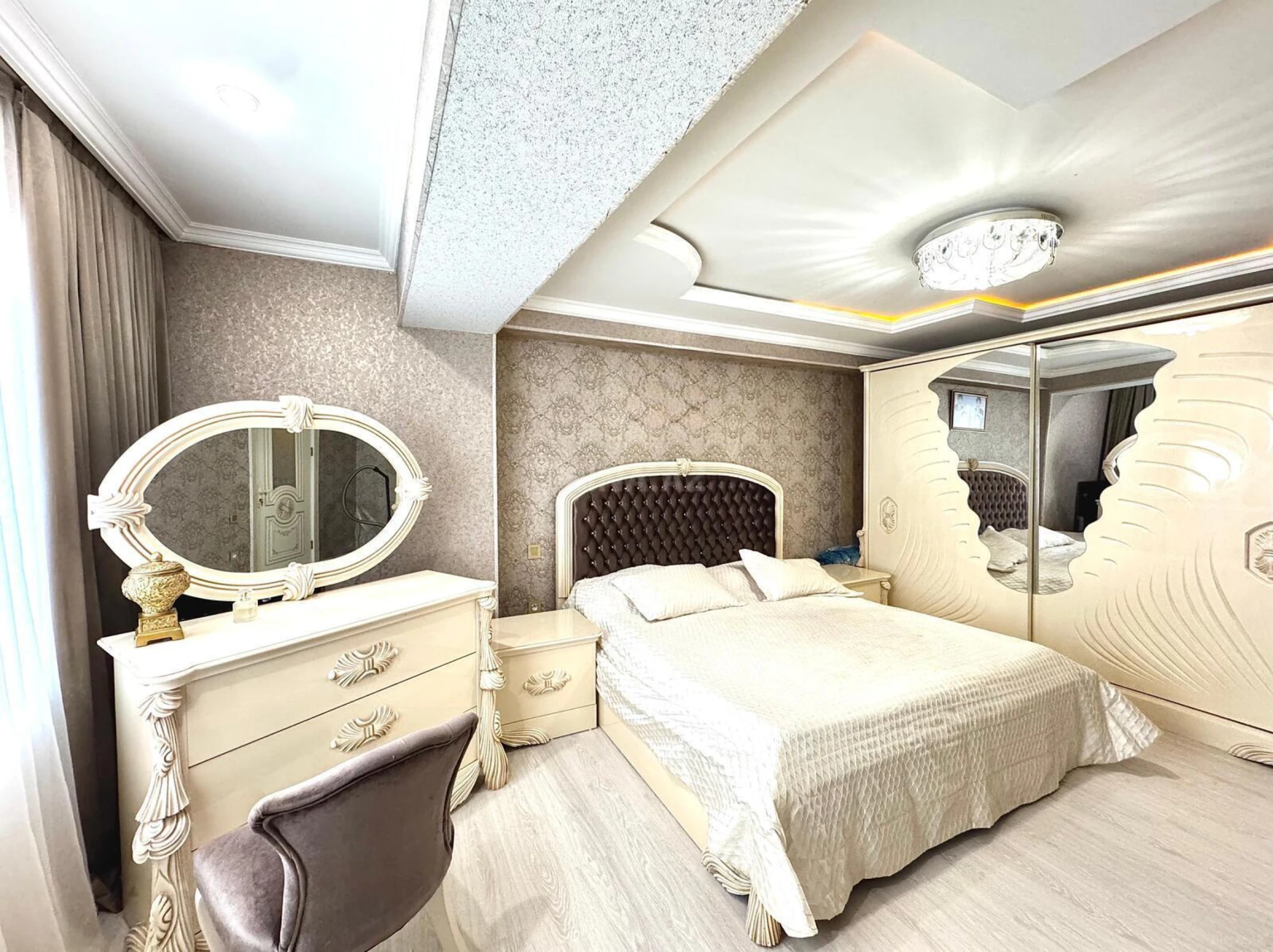 Satılır 3 otaqlı mənzil 106 m²