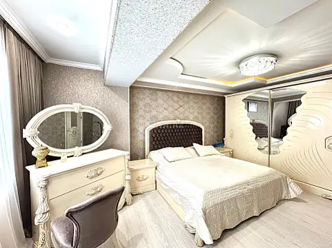 Satılır 3 otaqlı mənzil 106 m²