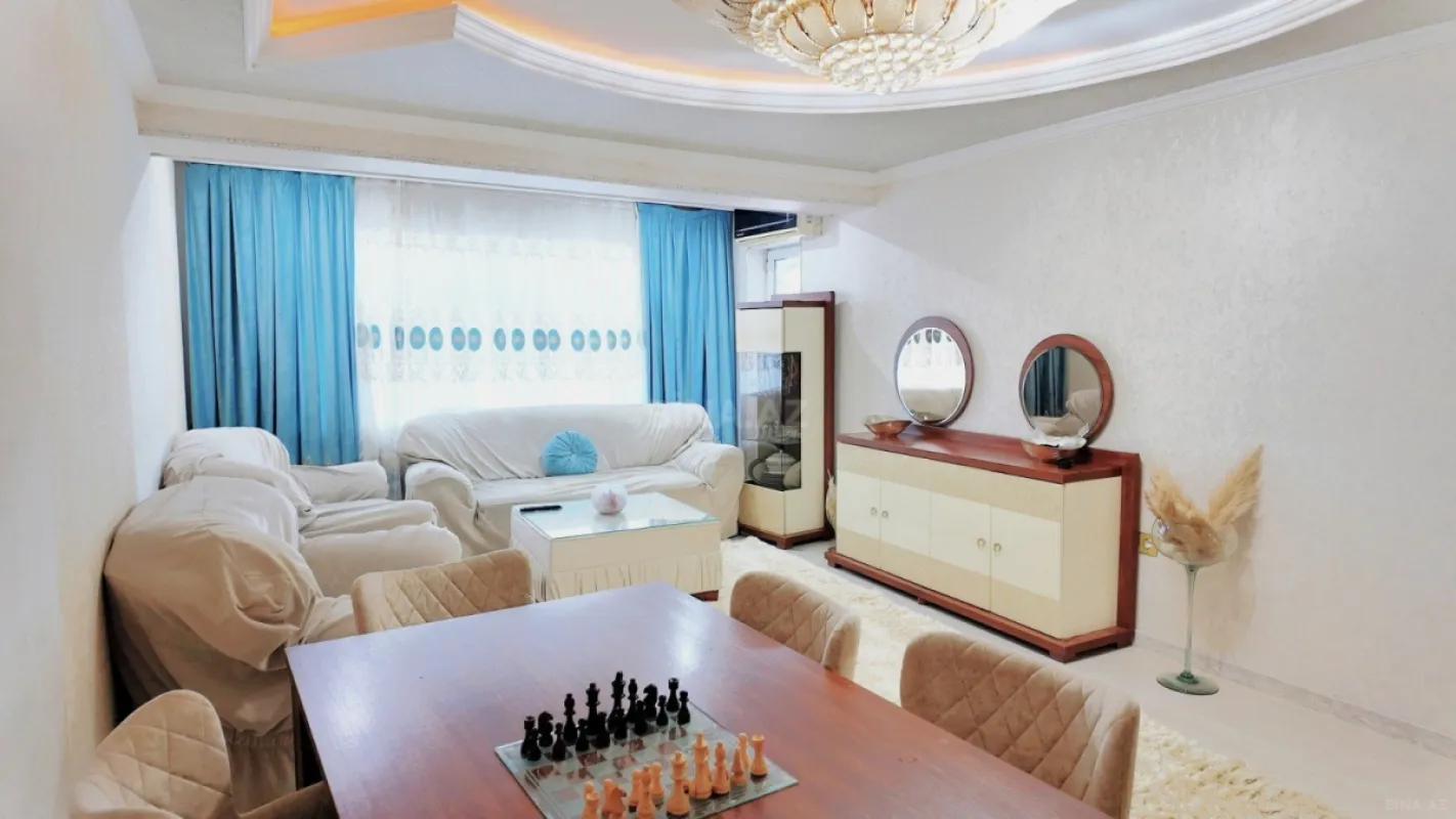 Satılır 3 otaqlı mənzil 106 m²