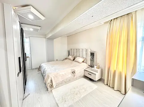 Satılır 3 otaqlı mənzil 106 m²