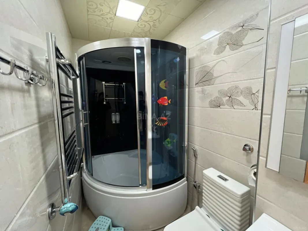 Kirayə verilir 3 otaqlı mənzil 150 m²