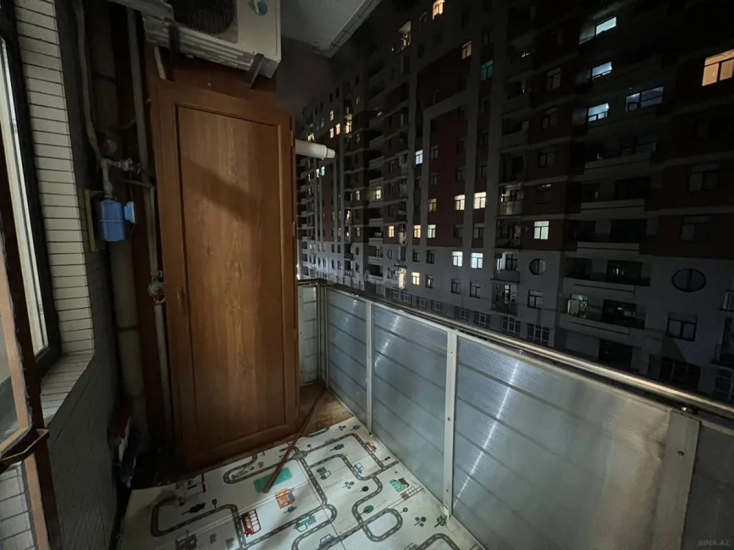 Kirayə verilir 3 otaqlı mənzil 150 m²