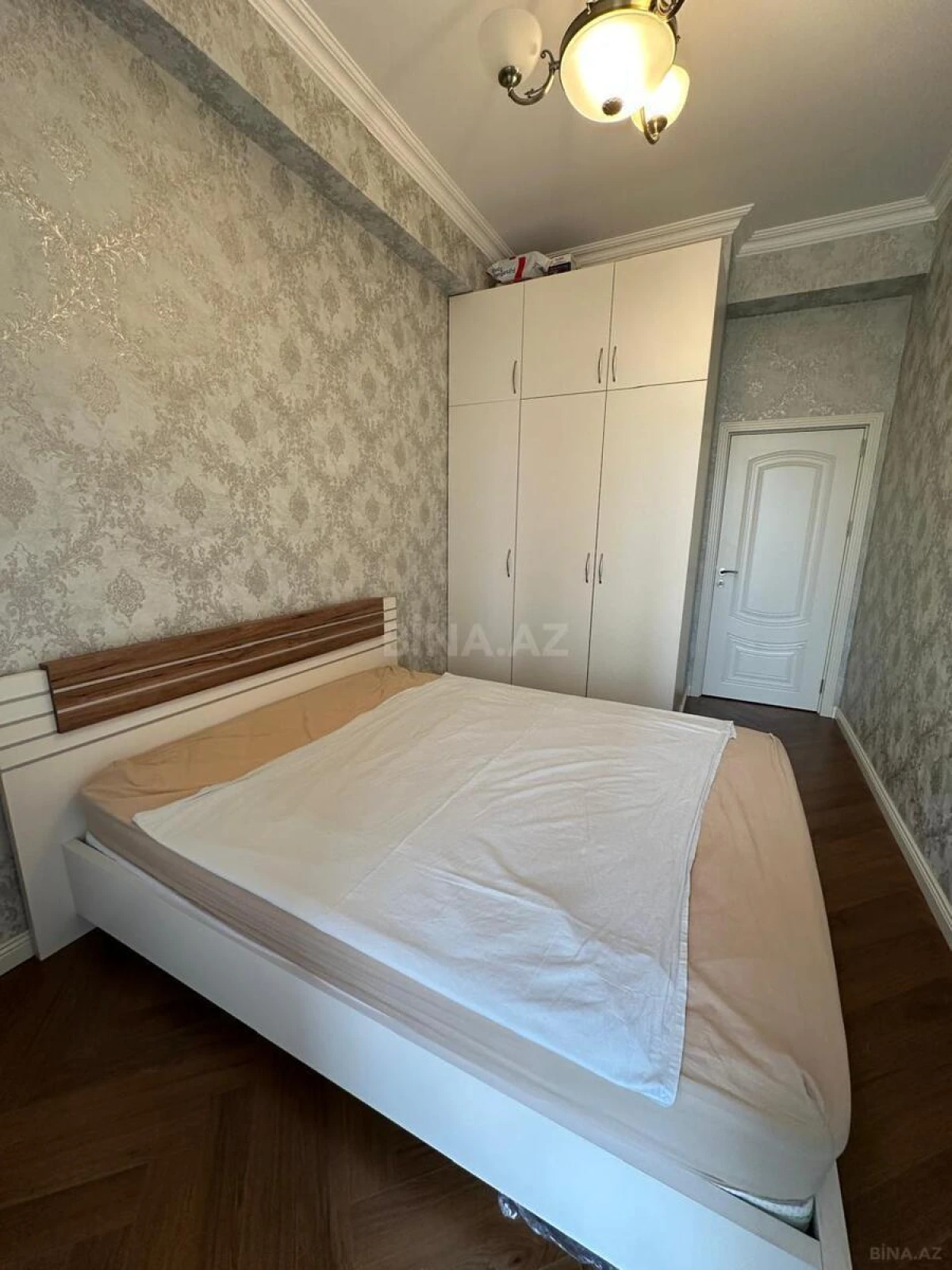 Satılır 2 otaqlı mənzil 53 m²