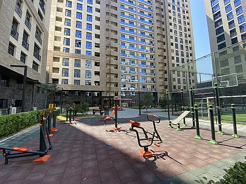 Satılır 2 otaqlı mənzil 96.7 m²