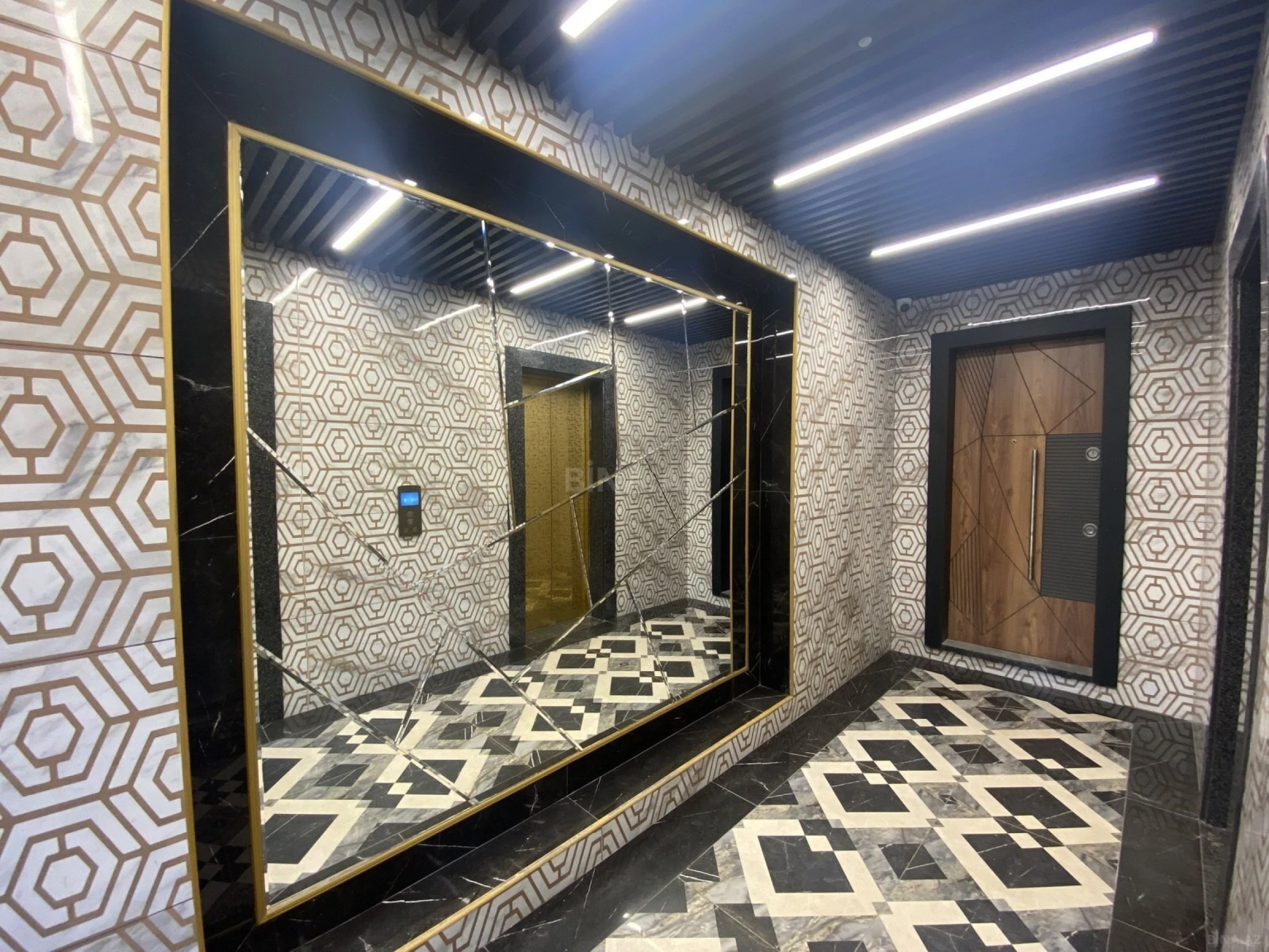 Satılır 2 otaqlı mənzil 96.7 m²