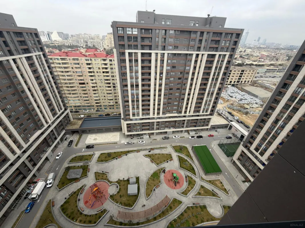 Satılır 2 otaqlı mənzil 91 m²