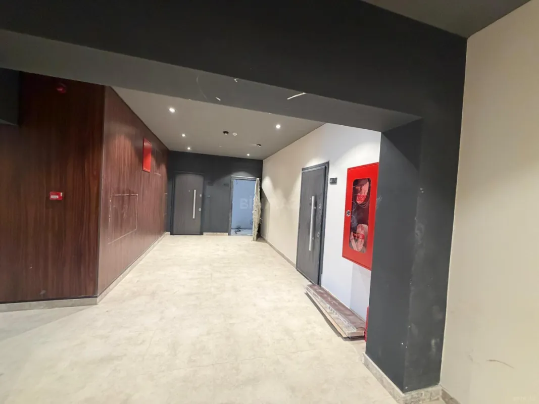 Satılır 2 otaqlı mənzil 91 m²