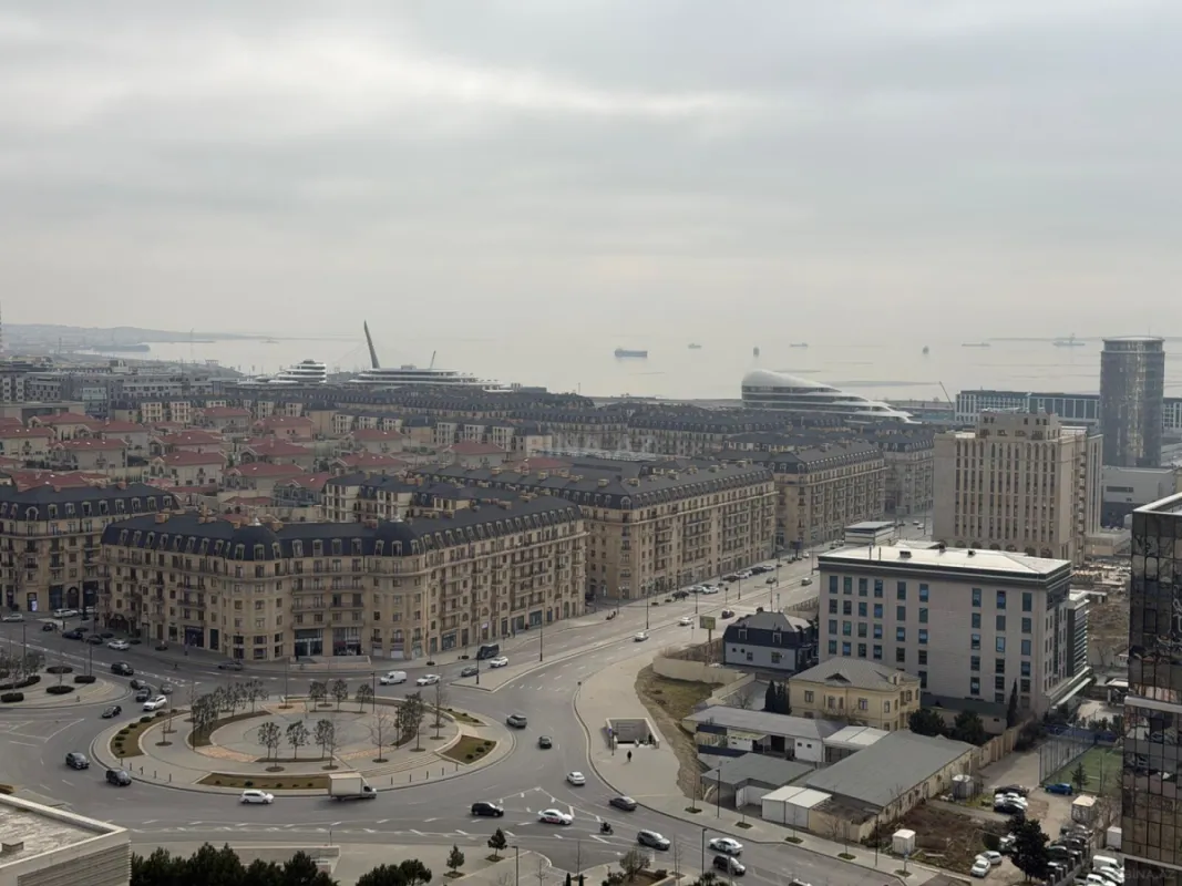 Satılır 2 otaqlı mənzil 91 m²