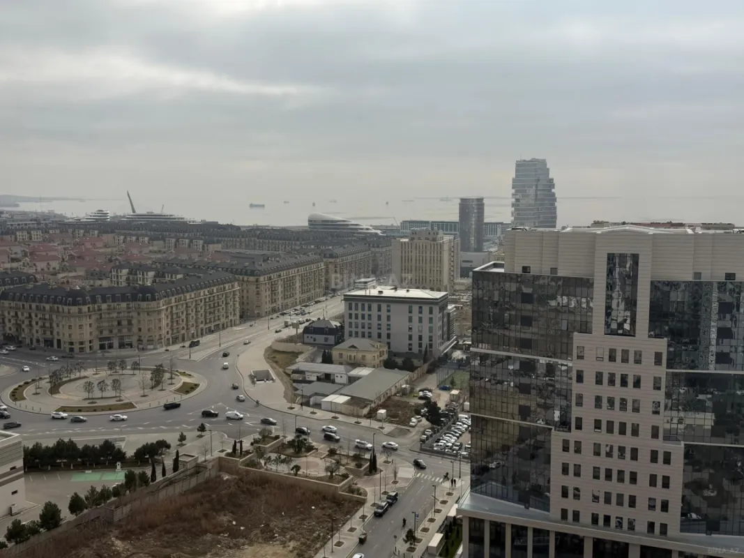Satılır 2 otaqlı mənzil 91 m²