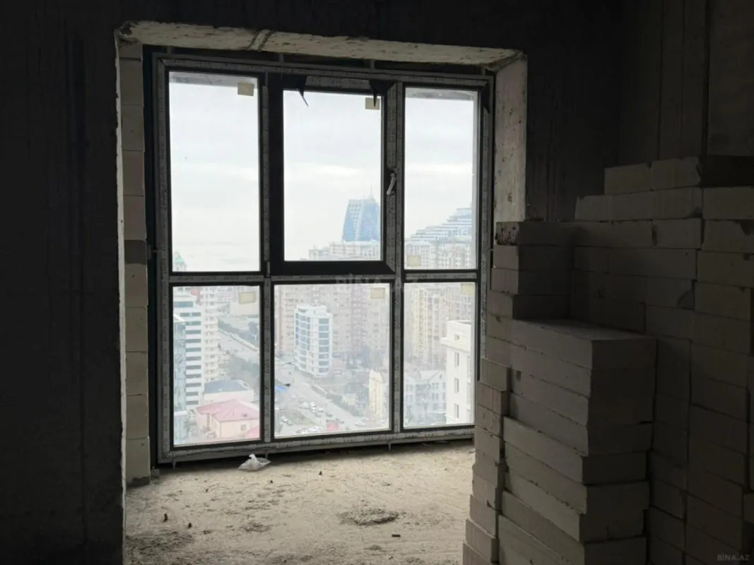 Satılır 2 otaqlı mənzil 91 m²