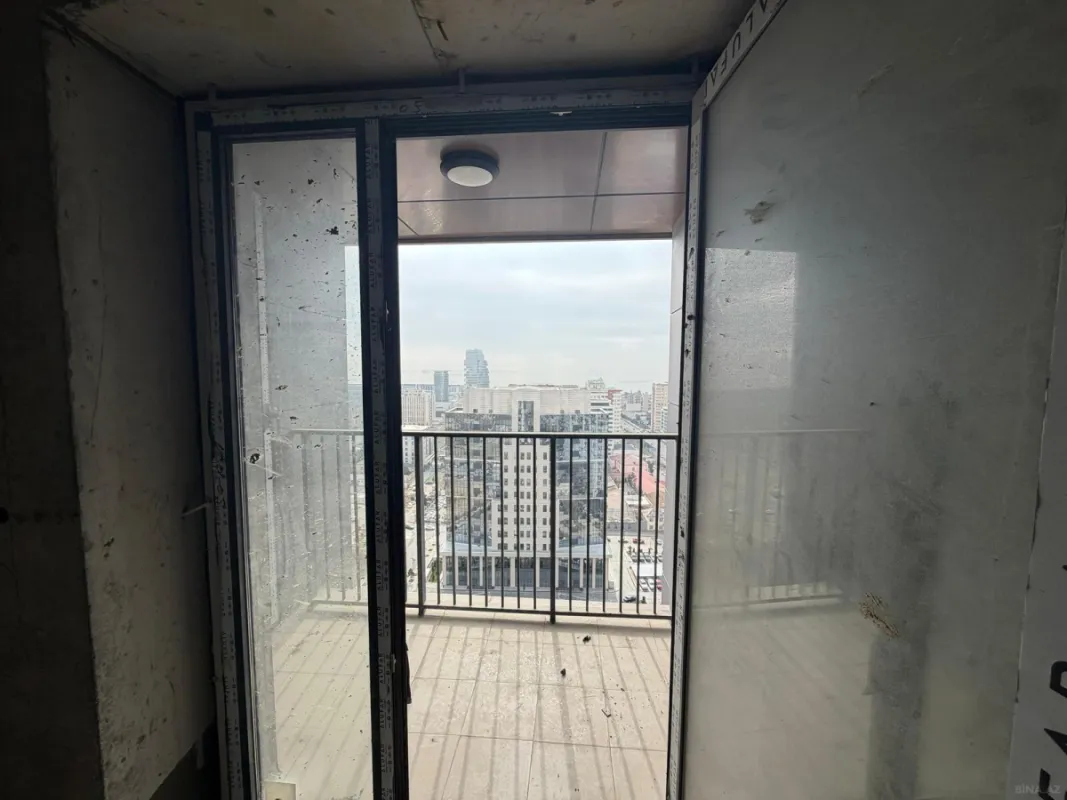 Satılır 2 otaqlı mənzil 91 m²