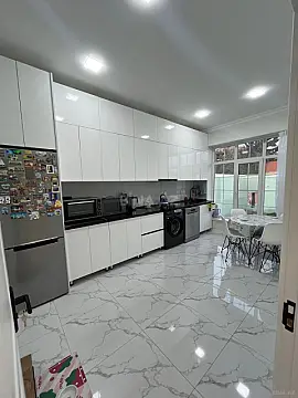 Satılır 3 otaqlı həyət evi 100 m²