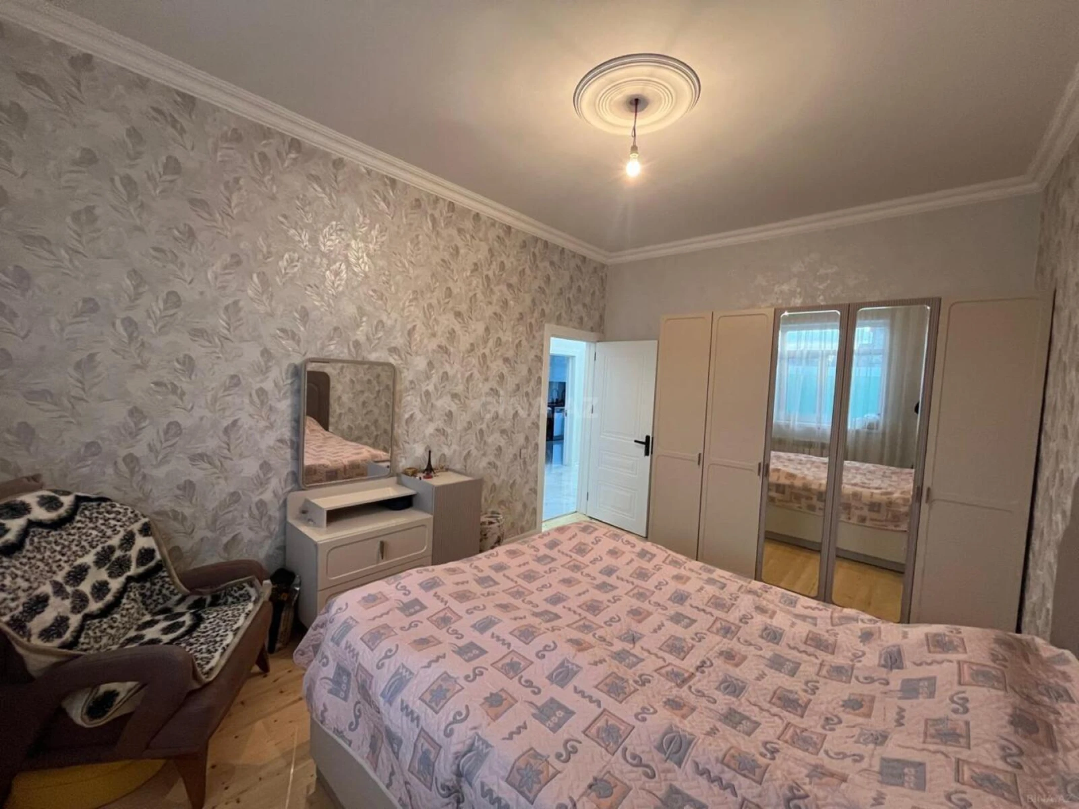 Satılır 3 otaqlı həyət evi 100 m²