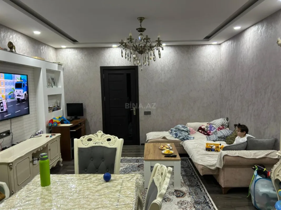 Satılır 2 otaqlı mənzil 65 m²