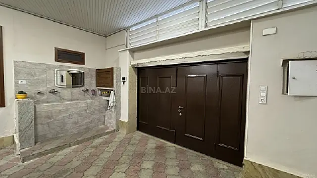 Satılır 4 otaqlı həyət evi 140 m²
