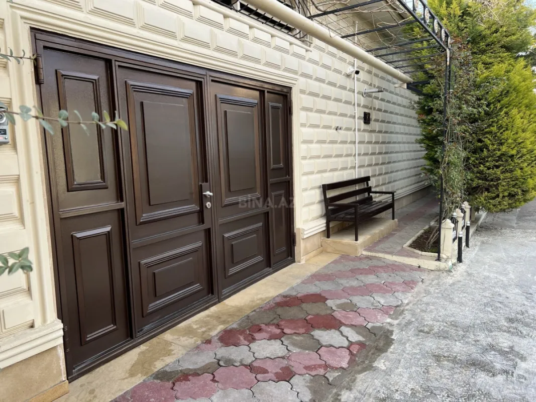 Satılır 4 otaqlı həyət evi 140 m²