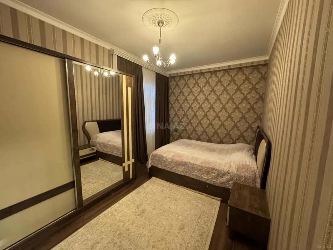 Satılır 4 otaqlı həyət evi 140 m²