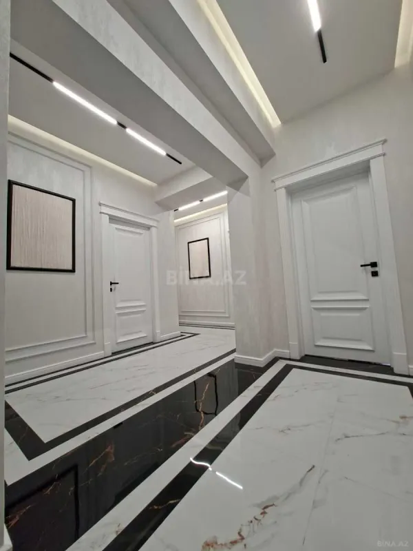 Satılır 3 otaqlı mənzil 101 m²