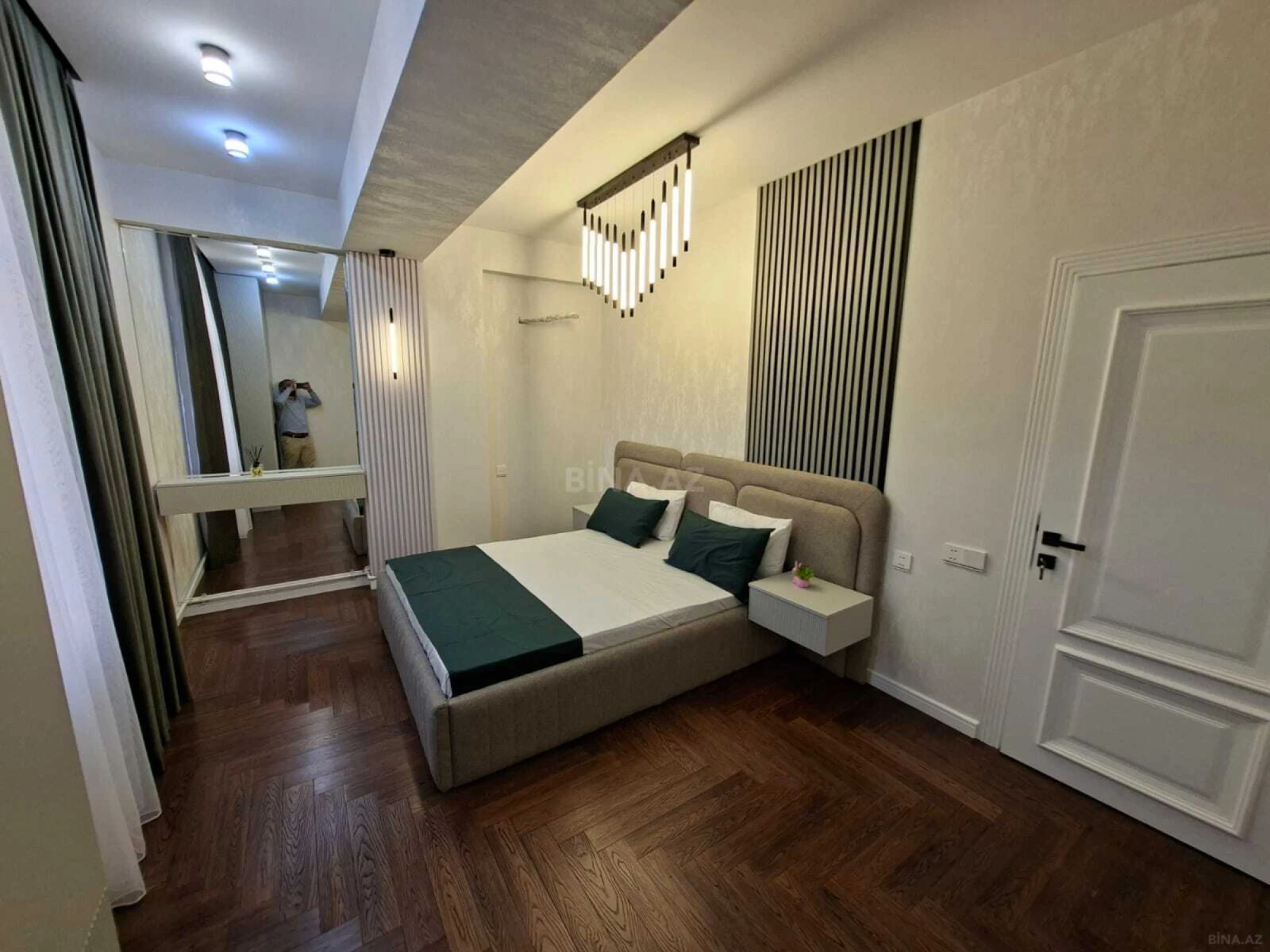 Satılır 3 otaqlı mənzil 101 m²