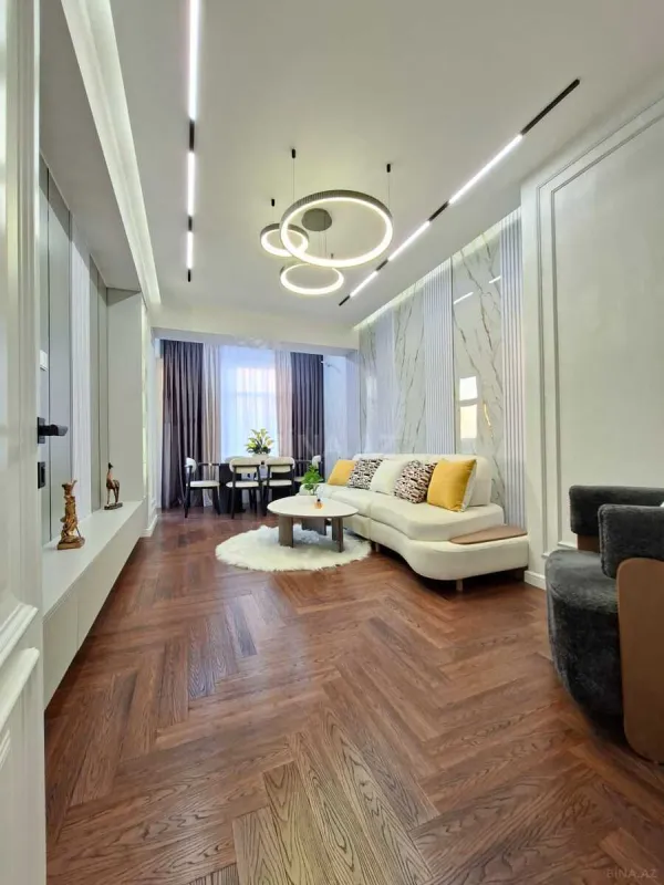 Satılır 3 otaqlı mənzil 101 m²