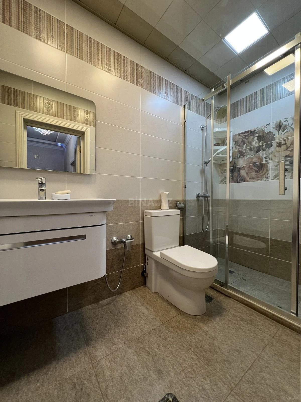 Satılır 3 otaqlı mənzil 95 m²