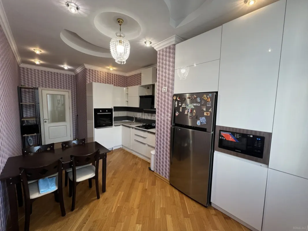 Satılır 3 otaqlı mənzil 95 m²