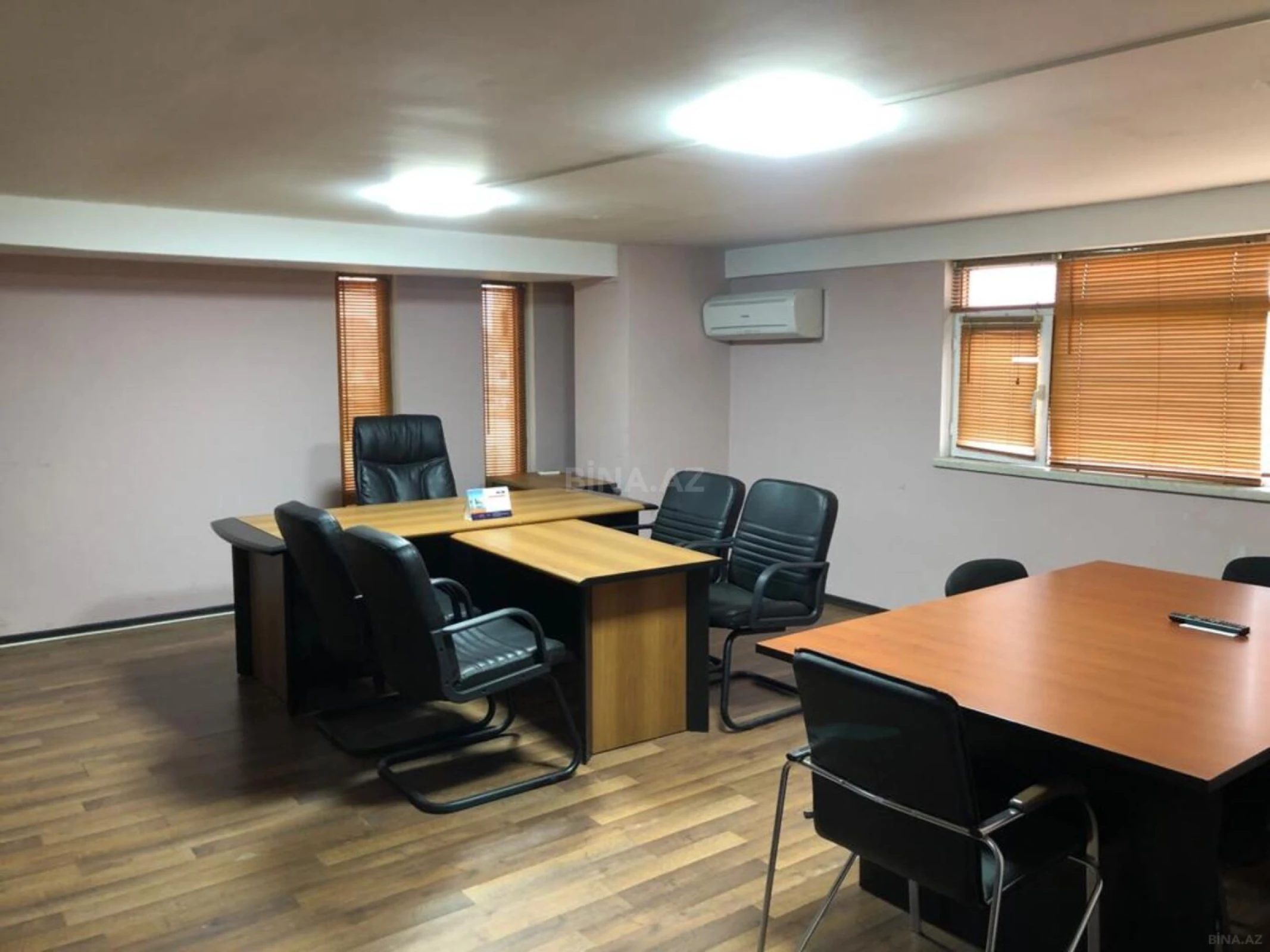 Kirayə verilir 7 otaqlı ofis 320 m²