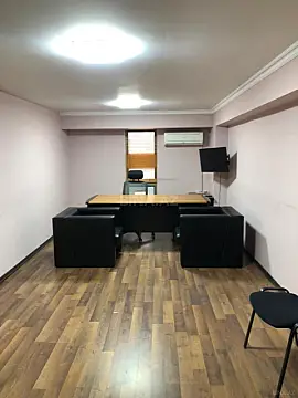 Kirayə verilir 7 otaqlı ofis 320 m²