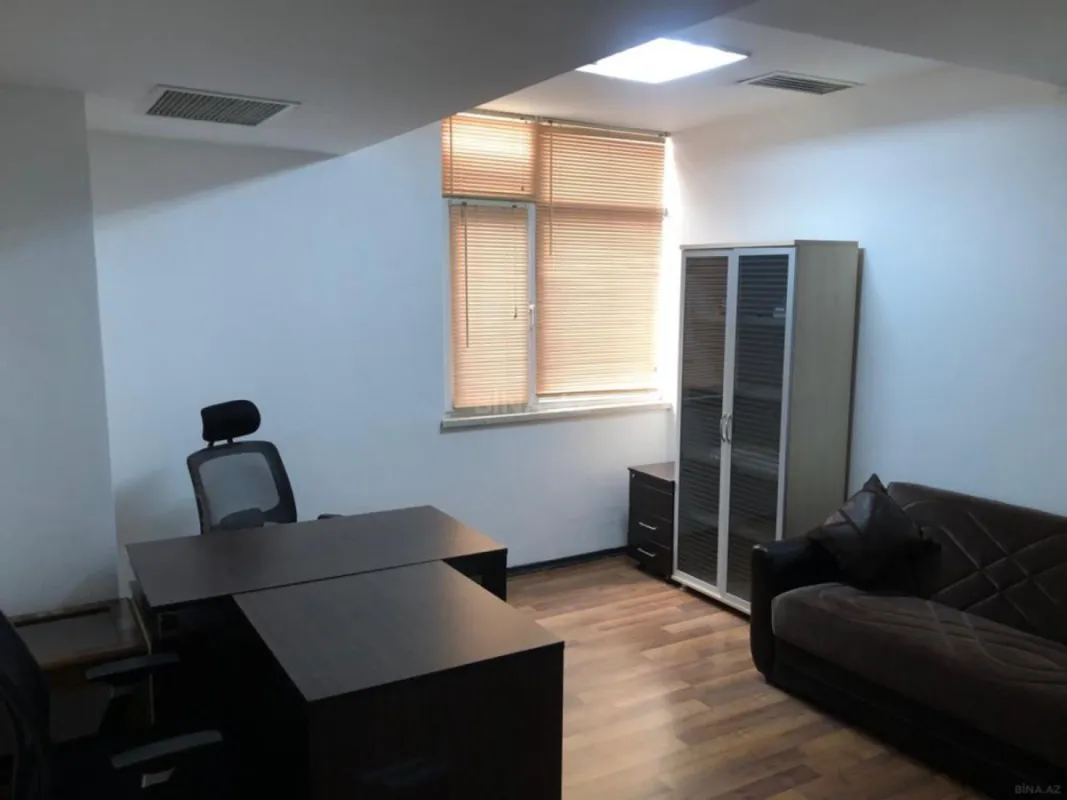 Kirayə verilir 7 otaqlı ofis 320 m²