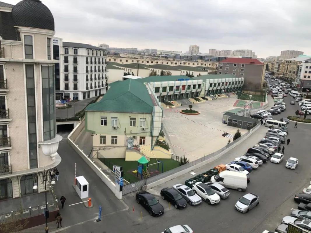 Kirayə verilir 7 otaqlı ofis 320 m²