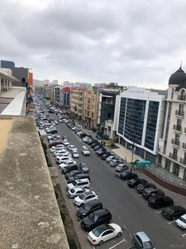 Kirayə verilir 7 otaqlı ofis 320 m²