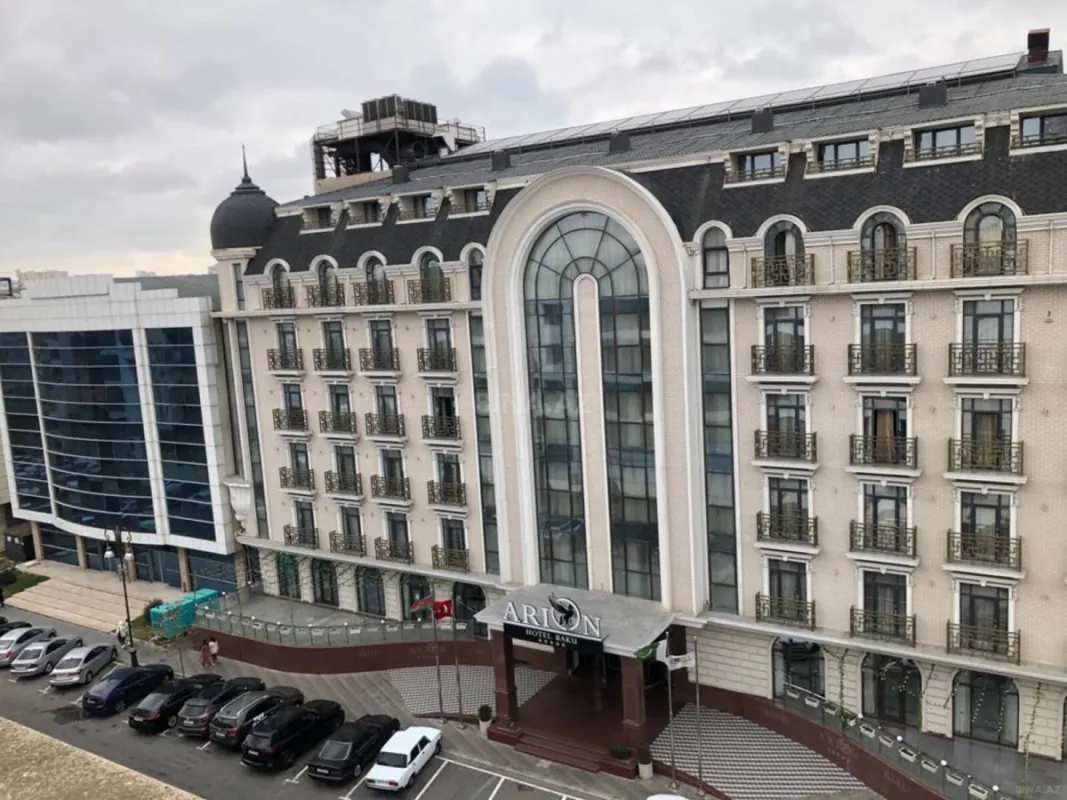 Kirayə verilir 7 otaqlı ofis 320 m²