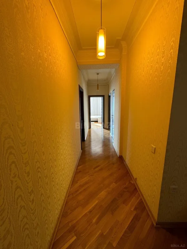 Kirayə verilir 3 otaqlı mənzil 175 m²